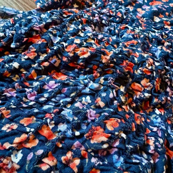 Persaya Navy Floral Twist Front Crop Top - Large Smocked Flutter Sleeve Boho - Picture 4 of 4